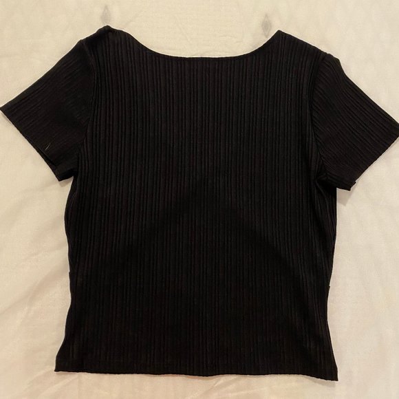 Black V-Neck Ribbed Shirt - Picture 2 of 3